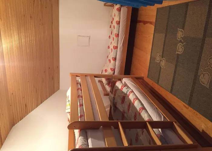 דירה Avlijas יהורינה